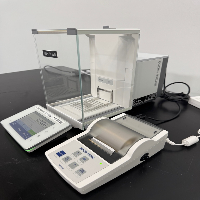 Mettler Toledo XSR104 Analytical Balance w/ P28 Printer image 1